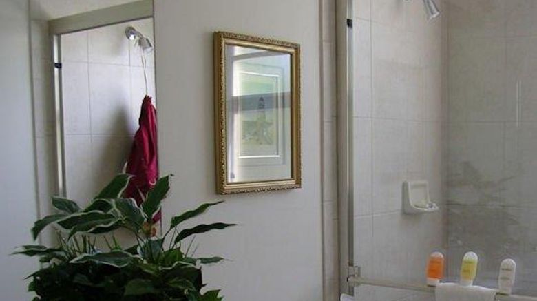 <b>Barefoot Beach Resort Room</b>. Images powered by <a href="https://iceportal.shijigroup.com/" title="IcePortal" target="_blank">IcePortal</a>.