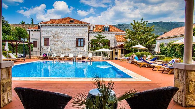 Hotel Kazbek Pool