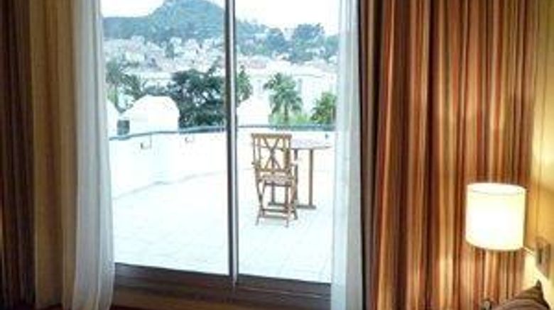 <b>Hotel Casino des Palmiers Room</b>. Images powered by <a href="https://iceportal.shijigroup.com/" title="IcePortal" target="_blank">IcePortal</a>.