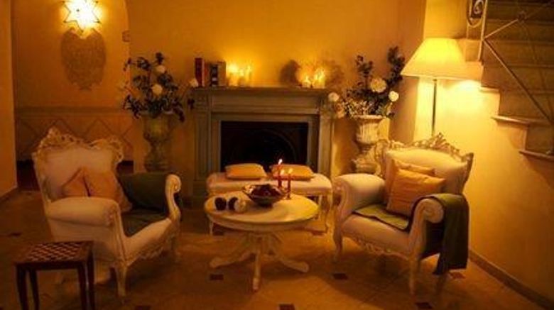 <b>Hotel Mignon Lobby</b>. Images powered by <a href="https://iceportal.shijigroup.com/" title="IcePortal" target="_blank">IcePortal</a>.