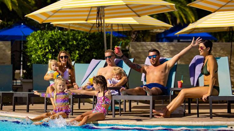 'Tween Waters Inn Pool