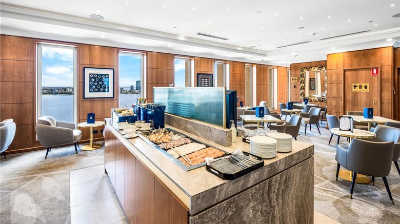 <b>Duxton Hotel Restaurant</b>. Images powered by <a href="https://iceportal.shijigroup.com/" title="IcePortal" target="_blank">IcePortal</a>.