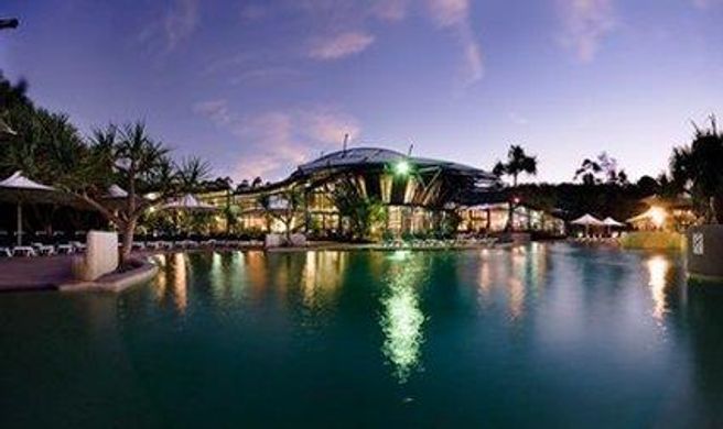 Mercure Kingfisher Bay Resort Exterior
