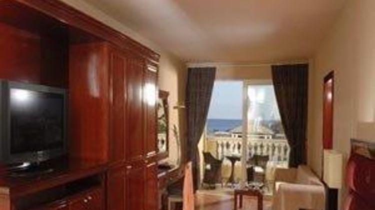 Minos Imperial Suite