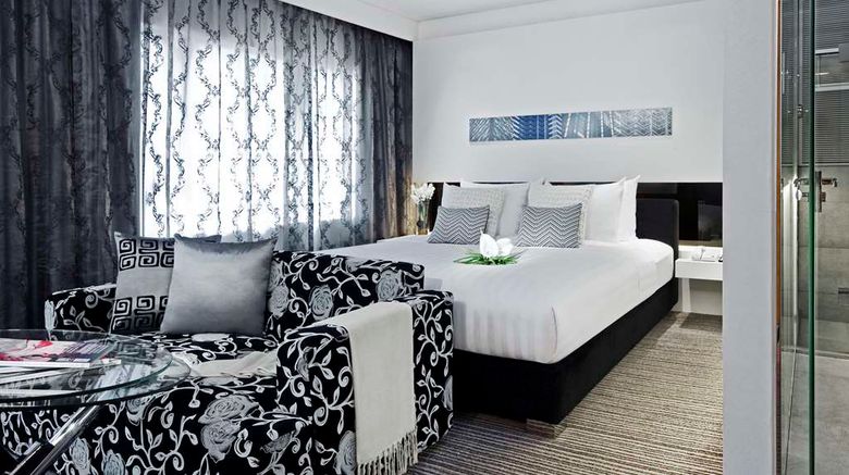 <b>Kew Green Hotel Wanchai Hong Kong Suite</b>. Images powered by <a href="https://iceportal.shijigroup.com/" title="IcePortal" target="_blank">IcePortal</a>.