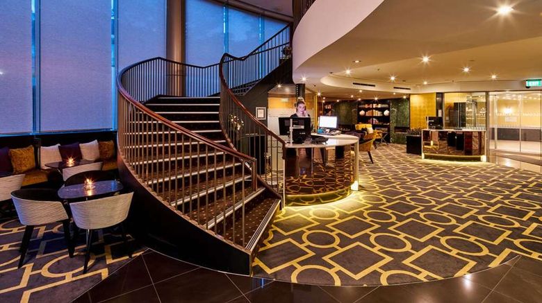 <b>Bolton Hotel Lobby</b>. Images powered by <a href="https://iceportal.shijigroup.com/" title="IcePortal" target="_blank">IcePortal</a>.