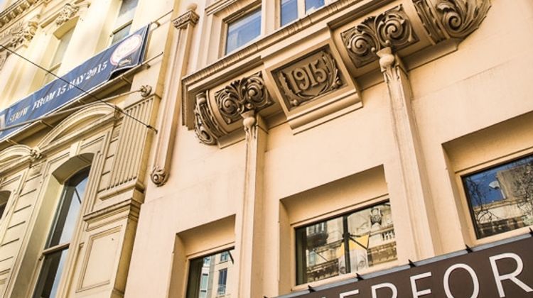 Collins Hotel Exterior