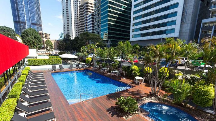 Royal on the Park Pool