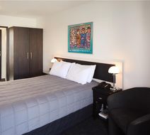 Hotel Pavilions Room