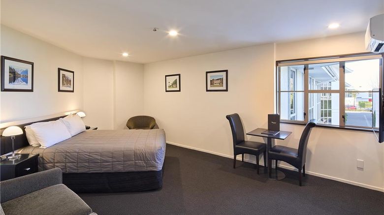 <b>Hotel Pavilions Room</b>. Images powered by <a href="https://iceportal.shijigroup.com/" title="IcePortal" target="_blank">IcePortal</a>.