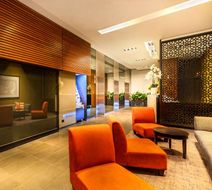 Causeway 353 Hotel Lobby