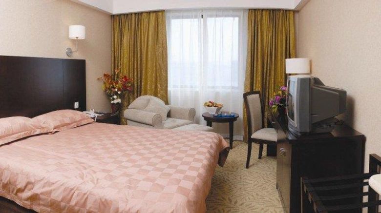 <b>ARIVA Beijing West Hotel Room</b>. Images powered by <a href="https://iceportal.shijigroup.com/" title="IcePortal" target="_blank">IcePortal</a>.