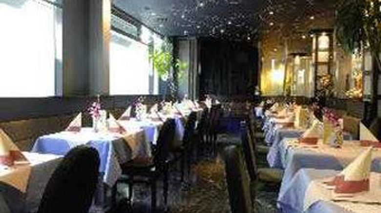 <b>Hotel Rivoli Restaurant</b>. Images powered by <a href="https://iceportal.shijigroup.com/" title="IcePortal" target="_blank">IcePortal</a>.