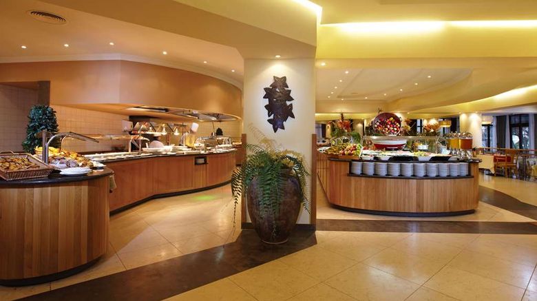 <b>The Residence Porto Mare Restaurant</b>. Images powered by <a href="https://iceportal.shijigroup.com/" title="IcePortal" target="_blank">IcePortal</a>.