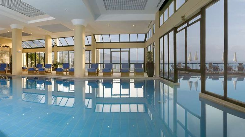 <b>The Cliff Bay Pool</b>. Images powered by <a href="https://iceportal.shijigroup.com/" title="IcePortal" target="_blank">IcePortal</a>.