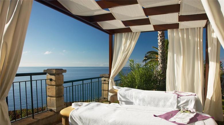 <b>The Cliff Bay Spa</b>. Images powered by <a href="https://iceportal.shijigroup.com/" title="IcePortal" target="_blank">IcePortal</a>.