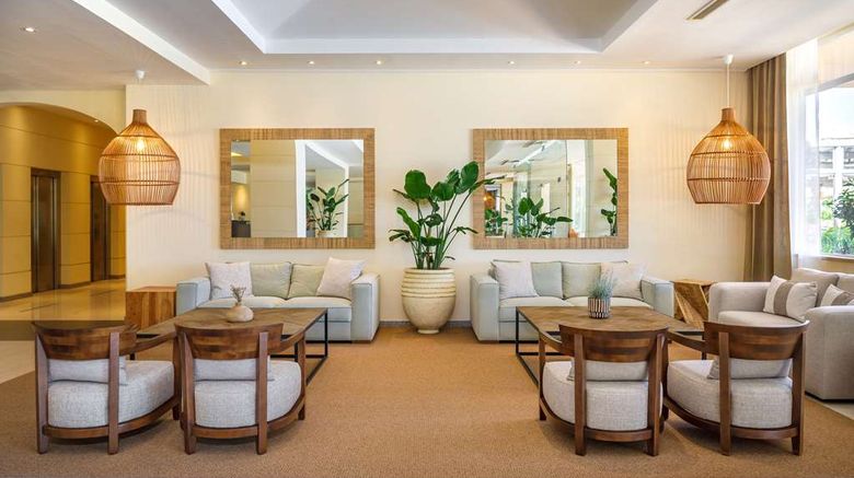 <b>PortoBay Falesia Lobby</b>. Images powered by <a href="https://iceportal.shijigroup.com/" title="IcePortal" target="_blank">IcePortal</a>.