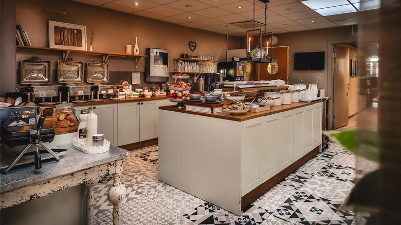 <b>Lilla Radmannen Restaurant</b>. Images powered by <a href="https://iceportal.shijigroup.com/" title="IcePortal" target="_blank">IcePortal</a>.