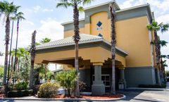Galleria Palms Hotel
