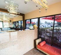 Royal Inn Beach Hotel Lobby