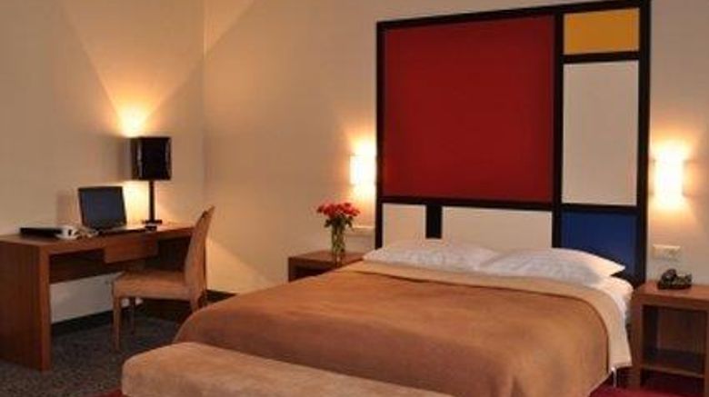 <b>Victoria Hotel Kaunas Room</b>. Images powered by <a href="https://iceportal.shijigroup.com/" title="IcePortal" target="_blank">IcePortal</a>.