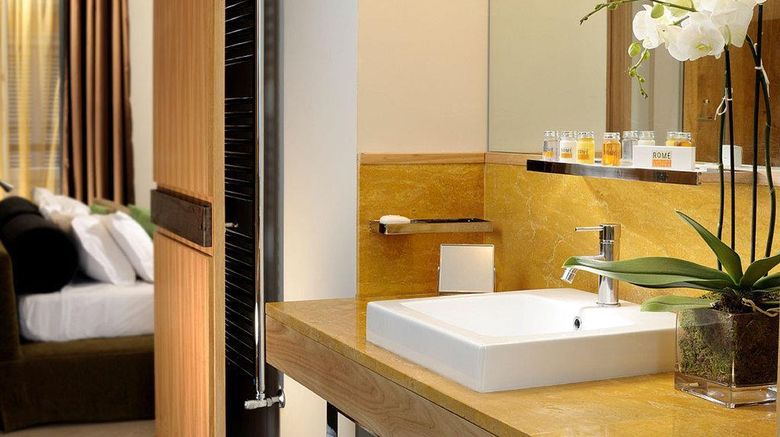 <b>Babuino 181 Rome Luxury Suites Room</b>. Images powered by <a href="https://iceportal.shijigroup.com/" title="IcePortal" target="_blank">IcePortal</a>.