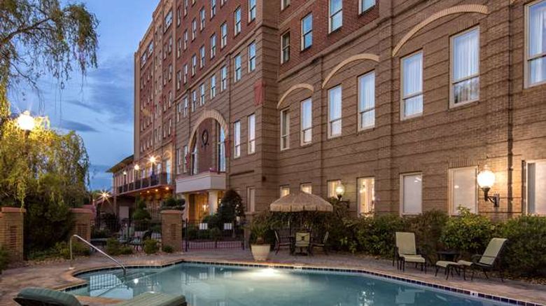 <b>Carnegie Hotel & Spa Pool</b>. Images powered by <a href="https://iceportal.shijigroup.com/" title="IcePortal" target="_blank">IcePortal</a>.