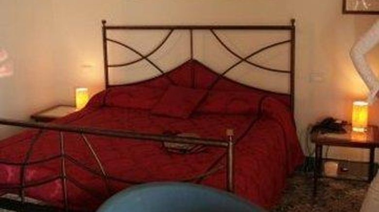 <b>Hotel Caiammari Room</b>. Images powered by <a href="https://iceportal.shijigroup.com/" title="IcePortal" target="_blank">IcePortal</a>.