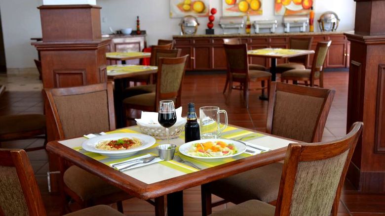 <b>Krystal Urban Ciudad Juarez Hotel Restaurant</b>. Images powered by <a href="https://iceportal.shijigroup.com/" title="IcePortal" target="_blank">IcePortal</a>.