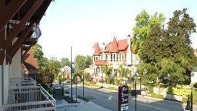 Marv Herzog Hotel