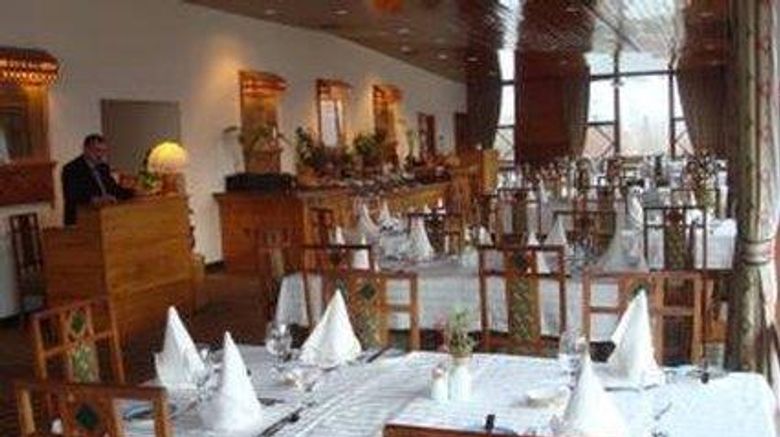 <b>Giligit Serena Hotel Restaurant</b>. Images powered by <a href="https://iceportal.shijigroup.com/" title="IcePortal" target="_blank">IcePortal</a>.