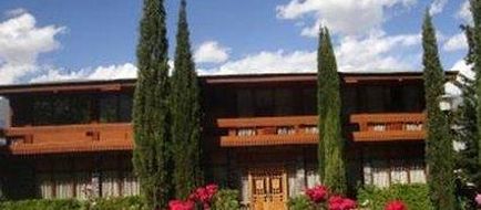Giligit Serena Hotel Exterior