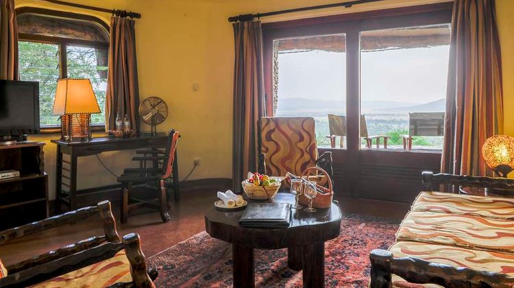Serengeti Serena Safari Lodge Suite