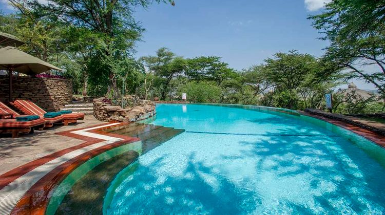 Serengeti Serena Safari Lodge Pool