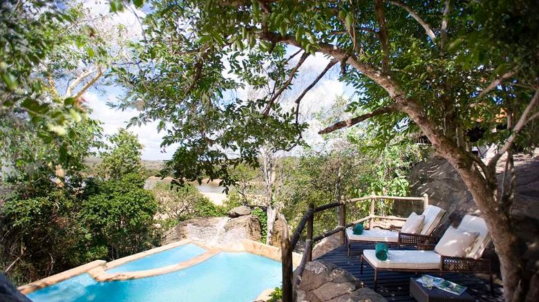 <b>Mivumo River Lodge Pool</b>. Images powered by <a href="https://iceportal.shijigroup.com/" title="IcePortal" target="_blank">IcePortal</a>.