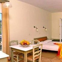 Panselinos Hotel & Apartments