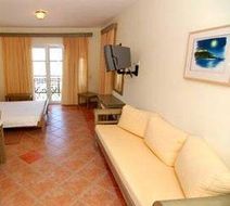 Panselinos Hotel & Apartments Room