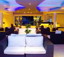 Accra Beach Hotel & Spa Lobby