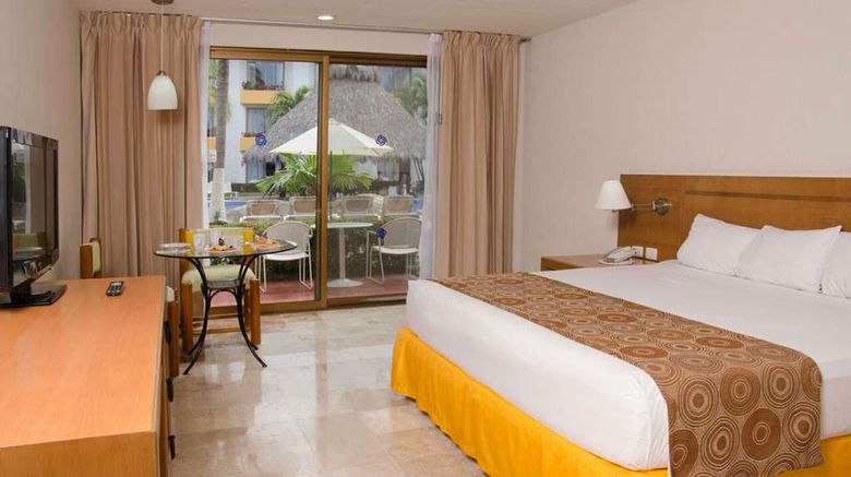 <b>Plaza Pelicanos Club Beach Resort Room</b>. Images powered by <a href="https://iceportal.shijigroup.com/" title="IcePortal" target="_blank">IcePortal</a>.