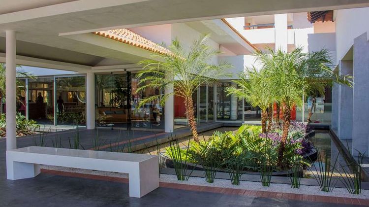 Plaza Pelicanos Club Beach Resort Lobby