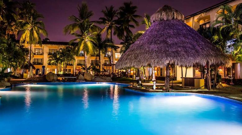 <b>Plaza Pelicanos Club Beach Resort Pool</b>. Images powered by <a href="https://iceportal.shijigroup.com/" title="IcePortal" target="_blank">IcePortal</a>.