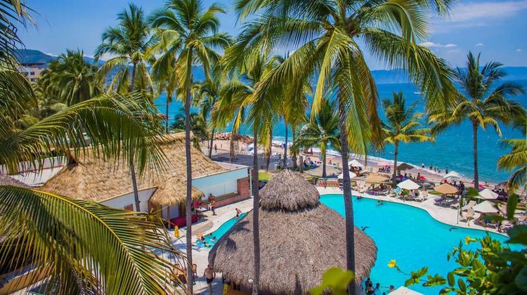 Plaza Pelicanos Club Beach Resort Pool