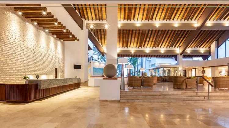 Buenaventura Grand Hotel & Spa Lobby