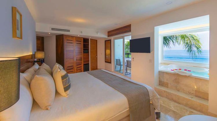 Buenaventura Grand Hotel & Spa Suite
