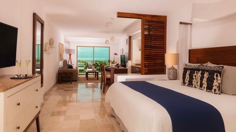 <b>Villa Premier Boutique Hotel & Romantic Suite</b>. Images powered by <a href="https://iceportal.shijigroup.com/" title="IcePortal" target="_blank">IcePortal</a>.