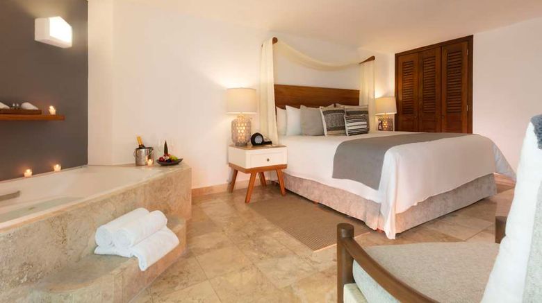 <b>Villa Premier Boutique Hotel & Romantic Suite</b>. Images powered by <a href="https://iceportal.shijigroup.com/" title="IcePortal" target="_blank">IcePortal</a>.