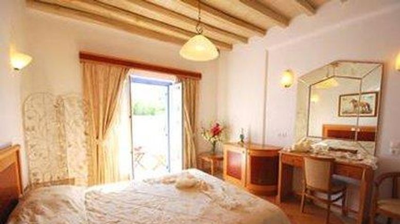 <b>Anatolia Hotel Room</b>. Images powered by <a href="https://iceportal.shijigroup.com/" title="IcePortal" target="_blank">IcePortal</a>.
