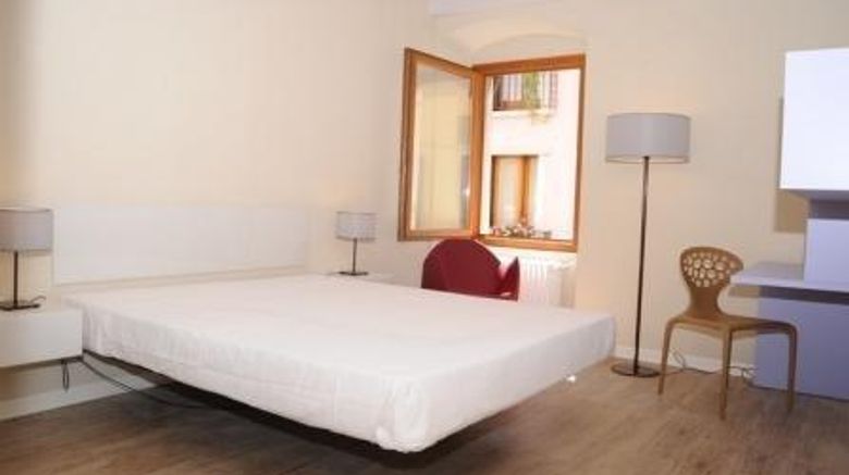 <b>Corte San Luca Apts. Room</b>. Images powered by <a href="https://iceportal.shijigroup.com/" title="IcePortal" target="_blank">IcePortal</a>.