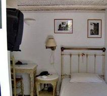 Rania Apartments Room