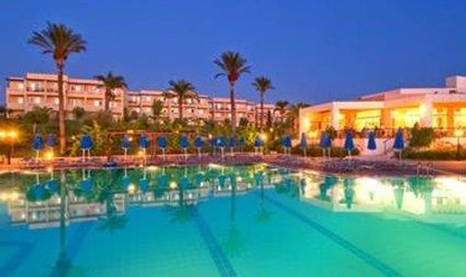 Horizon Beach Resort Exterior